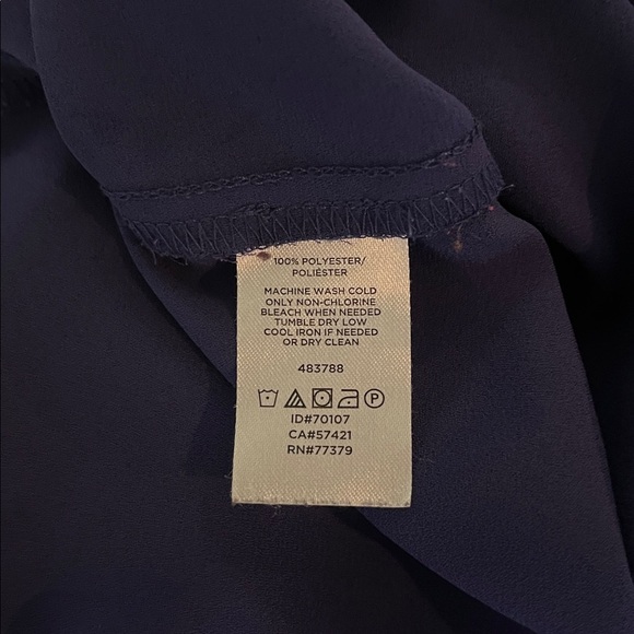 Ann Taylor | Navy Blue Sleeveless Blouse w. Ruffle Embelishment on Front XL - Picture 8 of 8